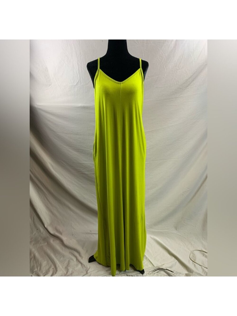 Lime Cami Dress With Pockets - Picture 6 of 7